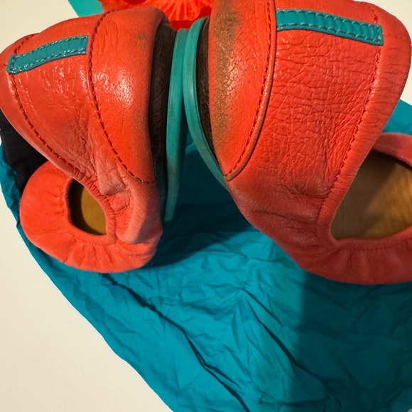 Tieks Poppy Red Flats with Teal Soles - Picture 6 of 11